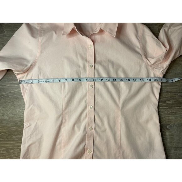 L.L. Bean Light Pink Fitted 3/4 Sleeve Button Front Wrinkle Resist Top Sz M - Picture 7 of 10